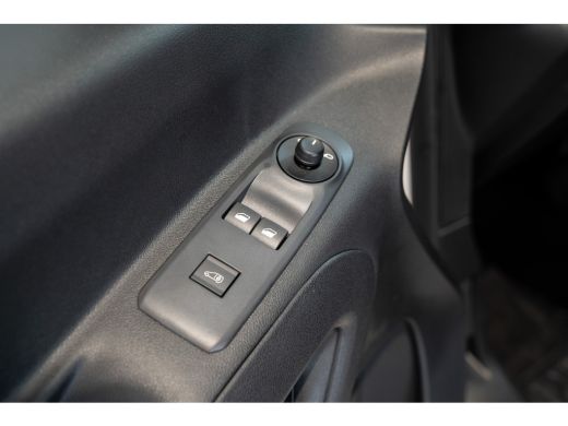 Opel Combo 1.5 BlueHDi 130 S&S L1 | Automaat | Multimedia 10" | Camera | Vloer | Parkeersensoren | | Automaa... ActivLease financial lease