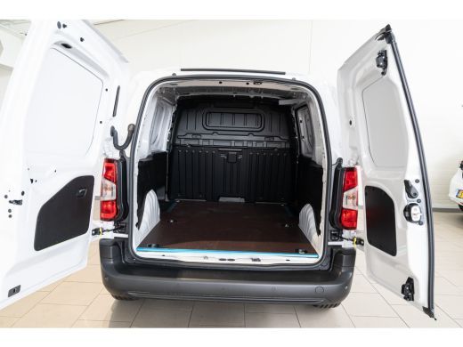 Opel Combo 1.5 BlueHDi 130 S&S L1 | Automaat | Multimedia 10" | Camera | Vloer | Parkeersensoren | | Automaa... ActivLease financial lease