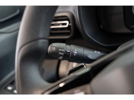 Opel Combo 1.5 BlueHDi 130 S&S L1 | Automaat | Multimedia 10" | Camera | Vloer | Parkeersensoren | | Multime... ActivLease financial lease