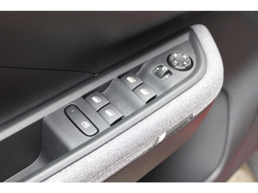 Opel Frontera Electric GS 44 kWh | Achteruitrijcamera | Dodehoek detectie | Draadloze telefoonlader ActivLease financial lease