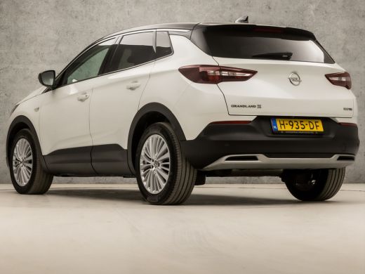 Opel Grandland X 1.2 Turbo Innovation Sport (APPLE CARPLAY, GROOT NAVI, CAMERA, GETINT GLAS, LEDER, SPORTSTOELEN... ActivLease financial lease