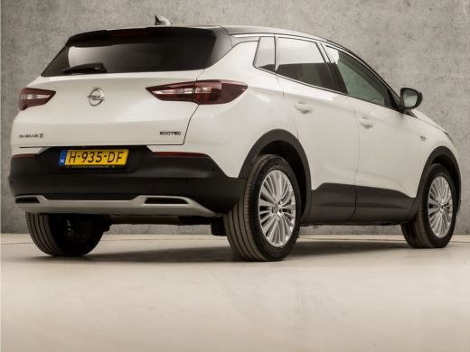 Opel Grandland X 1.2 Turbo Innovation Sport (APPLE CARPLAY, GROOT NAVI, CAMERA, GETINT GLAS, LEDER, SPORTSTOELEN... ActivLease financial lease