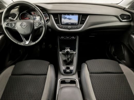Opel Grandland X 1.2 Turbo Innovation Sport (APPLE CARPLAY, GROOT NAVI, CAMERA, GETINT GLAS, LEDER, SPORTSTOELEN... ActivLease financial lease