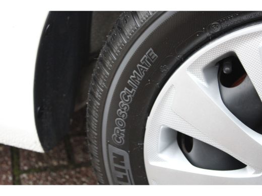 Peugeot 108 5drs Active 1.0 e-VTi | Airconditioning | Bluetooth | LED | Mistlampen | ActivLease financial lease