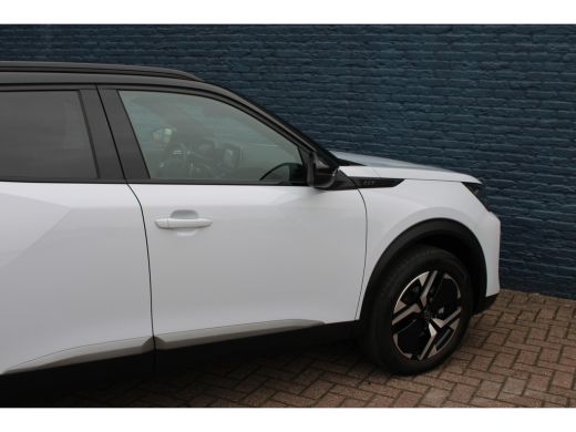 Peugeot 2008 SUV 1.2 PureTech 130pk EAT8 GT | Automaat | Navigatie | Camera | Nieuw model | 17.700km | ActivLease financial lease