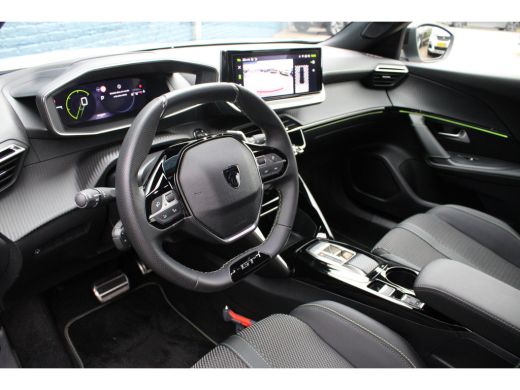 Peugeot 2008 SUV 1.2 PureTech 130pk EAT8 GT | Automaat | Navigatie | Camera | Nieuw model | 17.700km | ActivLease financial lease