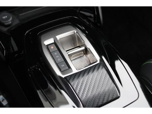 Peugeot 2008 SUV 1.2 PureTech 130pk EAT8 GT | Automaat | Navigatie | Camera | Nieuw model | 17.700km | ActivLease financial lease