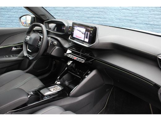 Peugeot 2008 SUV 1.2 PureTech 130pk EAT8 GT | Automaat | Navigatie | Camera | Nieuw model | 17.700km | ActivLease financial lease