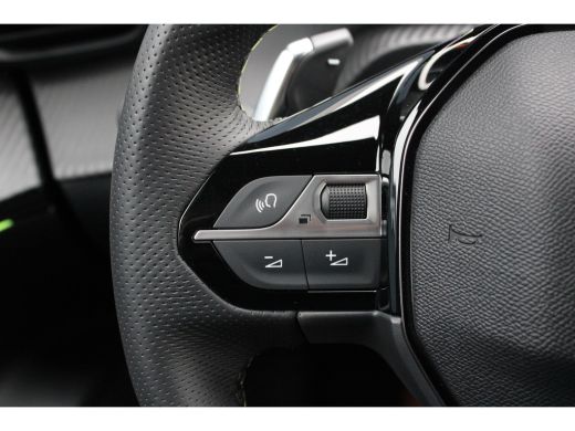 Peugeot 2008 SUV 1.2 PureTech 130pk EAT8 GT | Automaat | Navigatie | Camera | Nieuw model | 17.700km | ActivLease financial lease