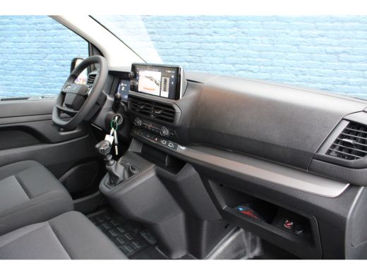 Peugeot Expert 2.0 BlueHDi 145pk L2 | Navigatie | Camera | 3-Zits | Trekhaak | Nieuw model | ActivLease financial lease