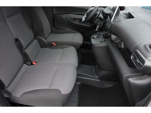 Peugeot Partner 1.5 BlueHDI 130pk EAT8 Premium | Automaat | Navi by app | 3-Zits | Schuifdeur met ruit | Mistlamp... ActivLease financial lease