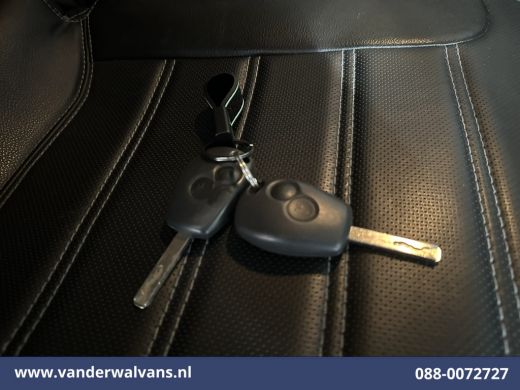 Renault Trafic 1.6dCi 122pk L1H1 Euro6 Airco | Navigatie | LM velgen | Trekhaak cruisecontrol, parkeersensoren, ... ActivLease financial lease