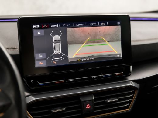 Seat Formentor 1.5 TSI Sport 150Pk Automaat (APPLE CARPLAY, GROOT NAVI, SFEERVERLICHTING, LEDER, CAMERA, SPORTST... ActivLease financial lease