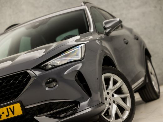 Seat Formentor 1.5 TSI Sport 150Pk Automaat (APPLE CARPLAY, GROOT NAVI, SFEERVERLICHTING, LEDER, CAMERA, SPORTST... ActivLease financial lease