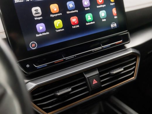 Seat Formentor 1.5 TSI Sport 150Pk Automaat (APPLE CARPLAY, GROOT NAVI, SFEERVERLICHTING, LEDER, CAMERA, SPORTST... ActivLease financial lease