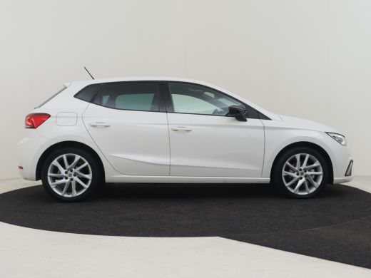 Seat Ibiza 1.5 TSI Sport 150pk DSG/AUTO | Cruise control | Navigatie via app | Parkeersensoren v+a | Led kop... ActivLease financial lease