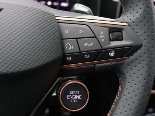 Seat Leon 1.5 TSI e-Hybrid VZ Performance 272PK DSG matrix led, schuif-kanteldak, achteruitrijcamera, stuur... ActivLease financial lease