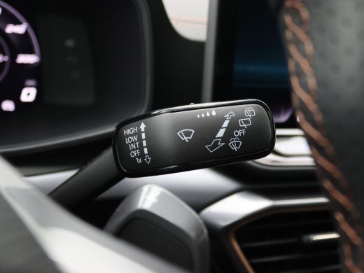 Seat Leon 1.5 TSI e-Hybrid VZ Performance 272PK DSG matrix led, schuif-kanteldak, achteruitrijcamera, stuur... ActivLease financial lease