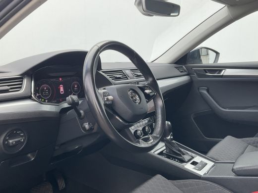 Skoda Superb Combi 2.0 TDI Business Edition Plus Automaat Carplay Nav/Cam Digitale-Cockpit! ActivLease financial lease