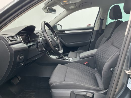 Skoda Superb Combi 2.0 TDI Business Edition Plus Automaat Carplay Nav/Cam Digitale-Cockpit! ActivLease financial lease
