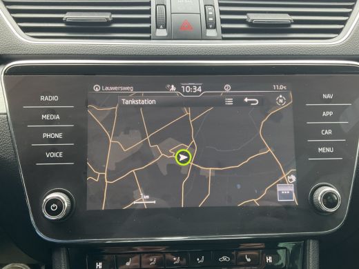 Skoda Superb Combi 2.0 TDI Business Edition Plus Automaat Carplay Nav/Cam Digitale-Cockpit! ActivLease financial lease