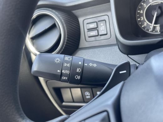 Suzuki Ignis 1.2 Smart Hybrid Select Automaat | Stoelverwarming | Airconditioning | Apple CarPlay & Android Au... ActivLease financial lease