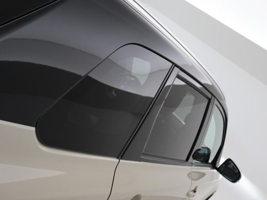 Suzuki Vitara 1.5 HYBRID AUT. ALLGRIP 4WD STYLE + TREKHAAK | ADAPTIVE CRUISE | CAMERA | STOELVERW. | NAVIGATIE ActivLease financial lease