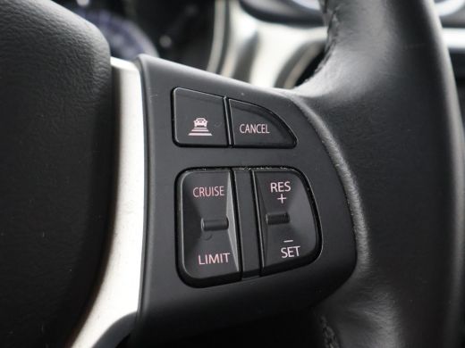 Suzuki Vitara 1.5 HYBRID AUT. ALLGRIP 4WD STYLE + TREKHAAK | ADAPTIVE CRUISE | CAMERA | STOELVERW. | NAVIGATIE ActivLease financial lease
