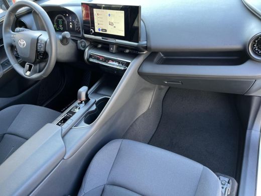 Toyota C-HR 2.0 Plug-in Hybrid 220 Dynamic | Platinum pearl white | Nieuw uit voorraad leverbaar | ActivLease financial lease