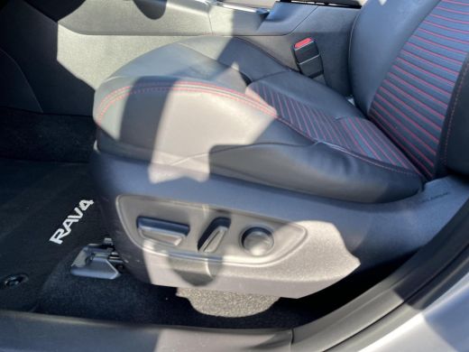 Toyota RAV4 2.5 Plug-in Hybrid AWD Style | Navigatie | Apple CarPlay/Android auto | Achteruitrijcamera | Stoe... ActivLease financial lease
