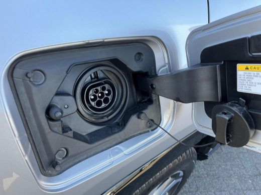 Toyota RAV4 2.5 Plug-in Hybrid AWD Style | Navigatie | Apple CarPlay/Android auto | Achteruitrijcamera | Stoe... ActivLease financial lease