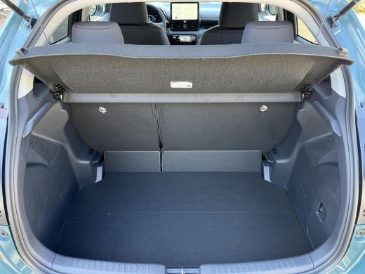 Toyota Yaris 1.5 Hybrid 115 Dynamic | Comfort Pack | Forest green metallic | Nieuw uit voorraad leverbaar | ActivLease financial lease