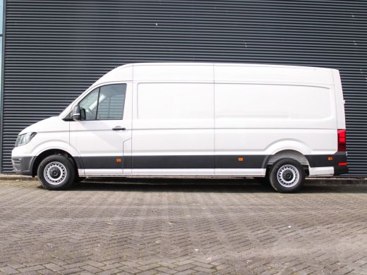 Volkswagen Crafter 35 2.0 TDI L4H3 177PK DSG Achteruitrijcamera, navigatie, park distance control, cruise control, a... ActivLease financial lease