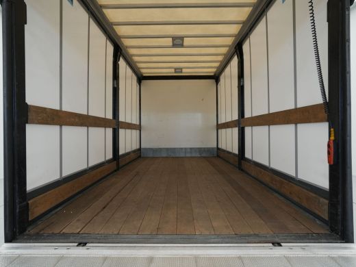 Volkswagen Crafter 50 2.0 TDI L3 DL Comfortline Clixtar laadvermogen BE 2950 kg luchtvering Laadklep shuifzeil ActivLease financial lease