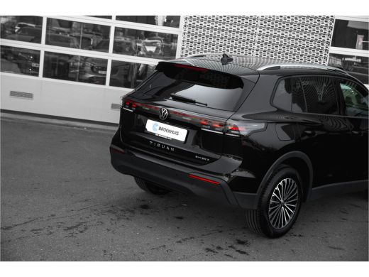 Volkswagen Tiguan 1.5 eHybrid Life Edition | Zwenkbare Trekhaak | Stoelverwarming | Navigatie ActivLease financial lease