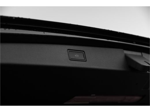 Volkswagen Tiguan 1.5 eHybrid Life Edition | Zwenkbare Trekhaak | Stoelverwarming | Navigatie ActivLease financial lease