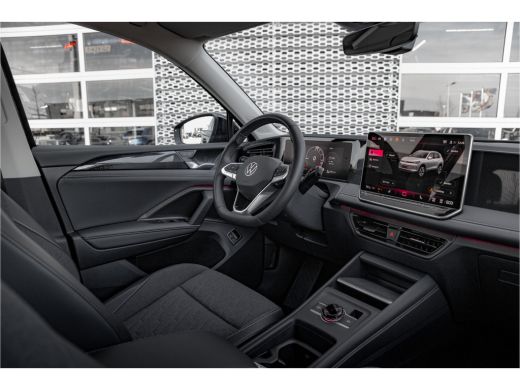 Volkswagen Tiguan 1.5 eHybrid Life Edition | Zwenkbare Trekhaak | Stoelverwarming | Navigatie ActivLease financial lease