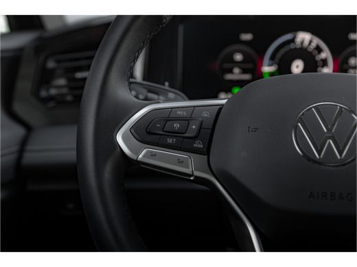 Volkswagen Tiguan 1.5 eHybrid Life Edition | Zwenkbare Trekhaak | Stoelverwarming | Navigatie ActivLease financial lease