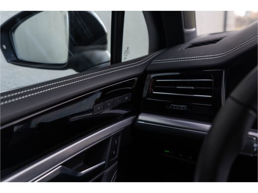 Volkswagen Touareg 3.0 TSI eHybrid 4MOTION / Puglia/ Luchtvering/ Standkachel/ Virtual Cockpit/ Trekhaak/ Panoramada... ActivLease financial lease