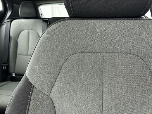 Volvo  XC40 B4 Plus Dark | Trekhaak | Elektrisch verstelbare stoelen | Harman Kardon | Adaptieve cruise | BLI... ActivLease financial lease