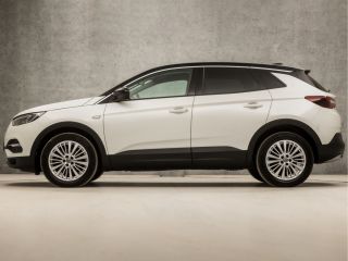 Opel Grandland X 1.2 Turbo Innovation Sport (APPLE CARPLAY, GROOT NAVI, CAMERA, GETINT GLAS, LEDER, SPORTSTOELEN...