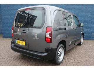 Peugeot Partner 1.5 BlueHDI 130pk EAT8 Premium | Automaat | Navi by app | 3-Zits | Schuifdeur met ruit | Mistlamp...