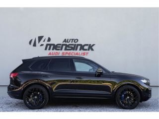 Volkswagen Touareg 3.0 TSI eHybrid 4MOTION / Puglia/ Luchtvering/ Standkachel/ Virtual Cockpit/ Trekhaak/ Panoramada...