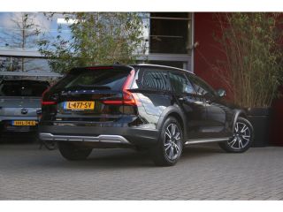 Volvo  V90 Cross Country Volvo 2.0 B6 AWD Pro | Luchtvering | Bowers&Wilkins | Trekhaak | 360 Camera