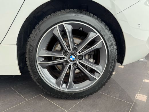 BMW 1-serie BMW 118i Executive Edition ActivLease financial lease