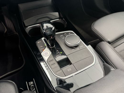 BMW 1-serie BMW 118i Executive Edition ActivLease financial lease