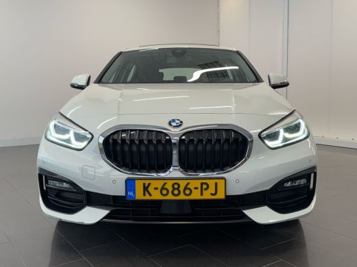 BMW 1-serie BMW 118i Executive Edition ActivLease financial lease