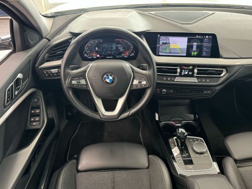 BMW 1-serie BMW 118i Executive Edition ActivLease financial lease