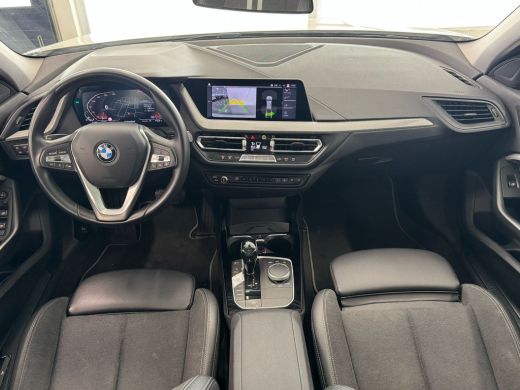 BMW 1-serie BMW 118i Executive Edition ActivLease financial lease