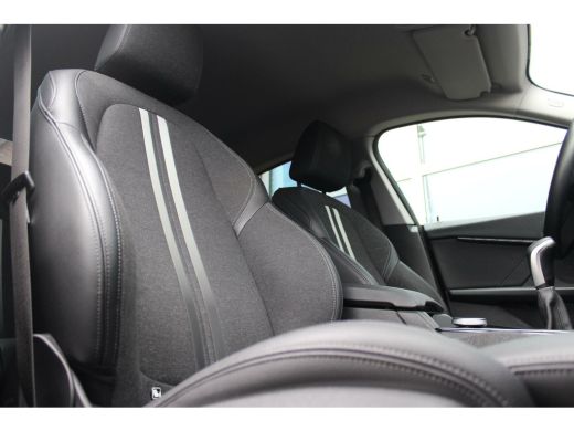 BMW 2 Serie Gran Coupé 218i F44 Corporate High Executive | 1e eigenaar | NL auto | LED | DAB | Carplay | 17 i... ActivLease financial lease